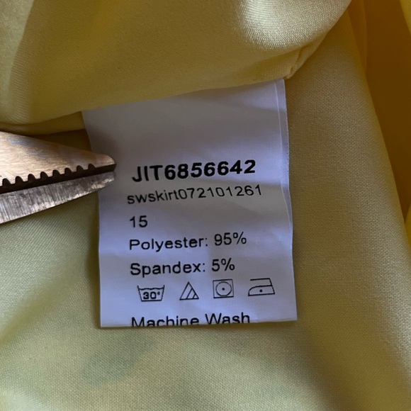 SHEIN Floral Yellow Skirt - Picture 9 of 10